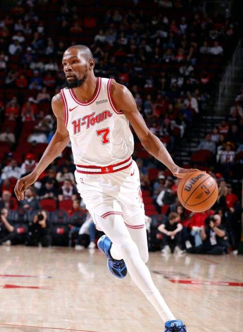 火箭对鹈鹕明天比赛比分预测（火箭对鹈鹕今日战报）