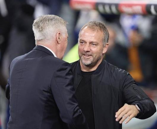 弗里克谈首发：莱万拥有丰富的经验埃里克加西亚能帮助到进攻