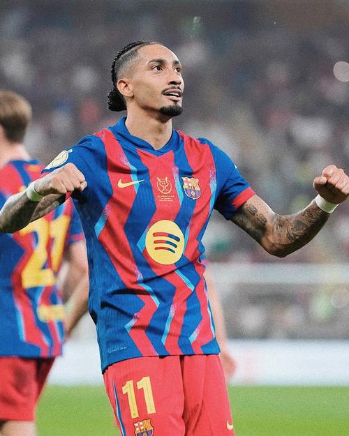 巴萨第3次领先！拉菲尼亚被特里皮尔拉倒造点，亚马尔点射破门