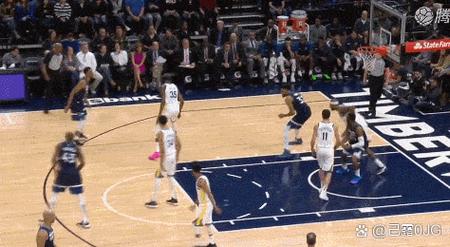 头被打了大包退赛！祖巴茨18中7拿18分8板3助1帽&6前场板