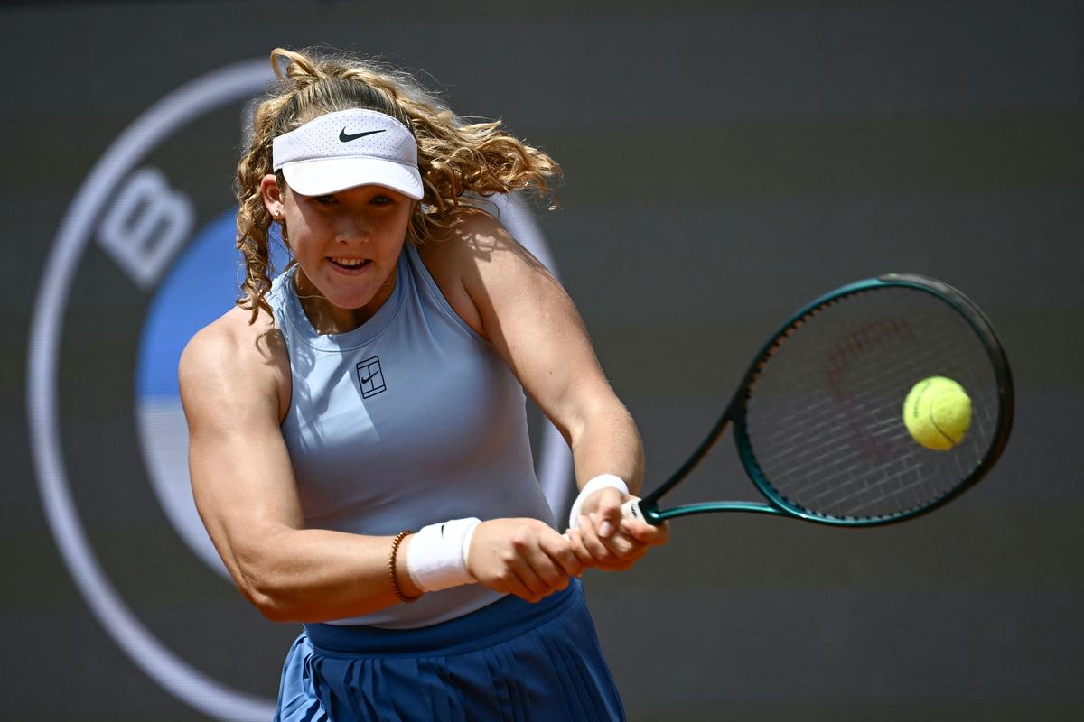 苦战三盘！高芙逆转击败科恰雷托，晋级WTA1000迈阿密站第三轮