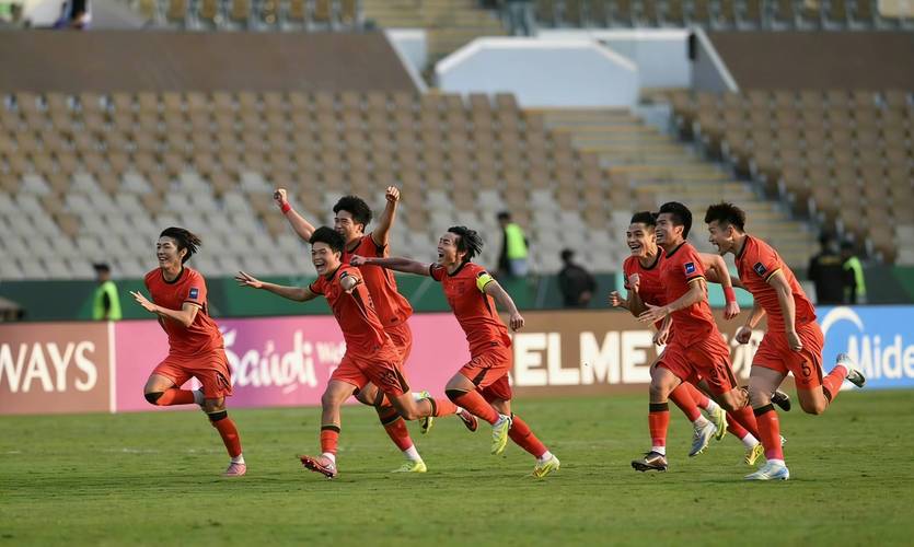 U23国足01落后！对手停球后跟上凌空抽射破门！于金永毫无反应